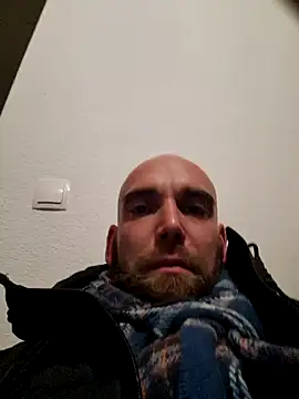 Smokeym123 online show from 21, 2, 2026