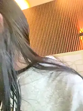 MagieeThomson online show from 8, 11, 2025