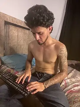 Snapshot of Zayn_kane chatting on 6, 6, 2026 Zayn kane online show from 6, 6, 2026