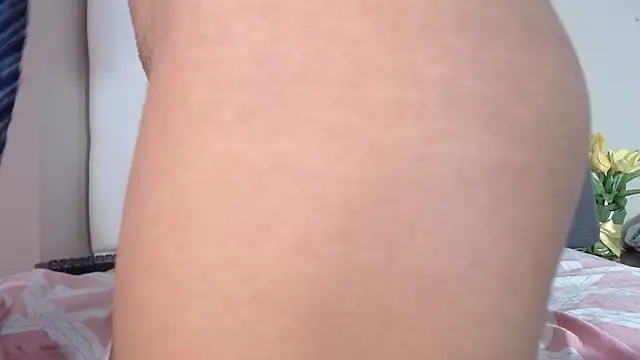 willow smitt online show from 15, 10, 2025