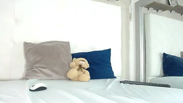 willow smitt online show from 29, 10, 2025