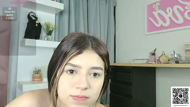 Snapshot of eva_sin18 chatting on 9, 11, 2025 eva sin18 online show from 9, 11, 2025