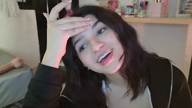 Snapshot of eva_sin18 chatting on 8, 6, 2026 eva sin18 online show from 8, 6, 2026