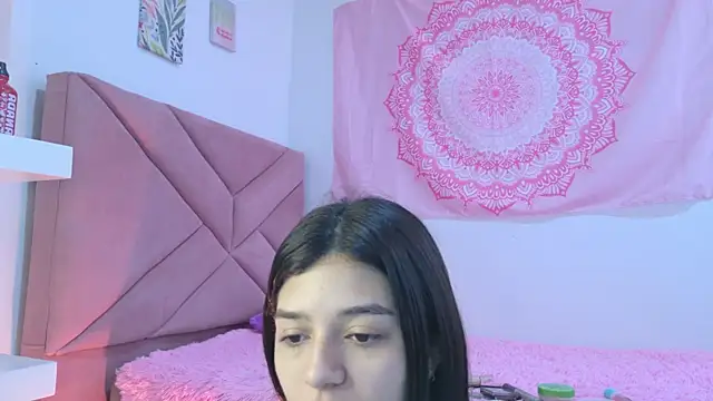 Snapshot of eva_sin18 chatting on 18, 7, 2026 eva sin18 online show from 18, 7, 2026