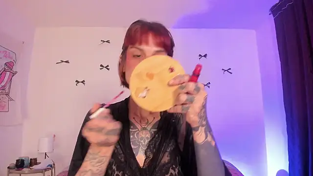 Alessamoth online show from 12, 7, 2026