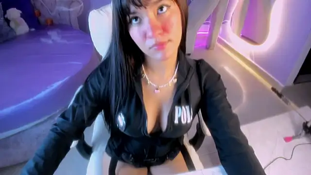 auroracute02 online show from 23, 10, 2025