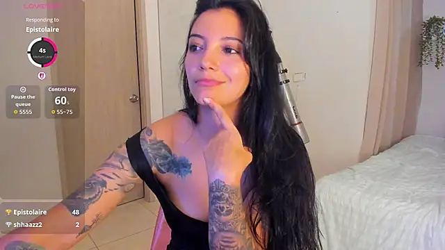 Snapshot of roxy_hell chatting on 25, 5, 2026 roxy hell online show from 25, 5, 2026