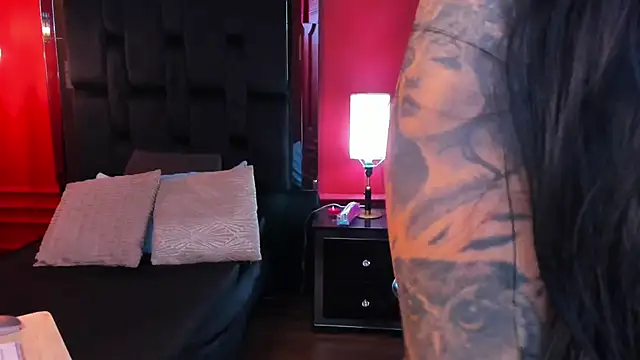 roxy hell online show from 23, 10, 2025