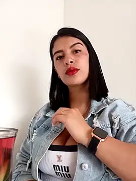 Nathaly 12 online show from 7, 2, 2026