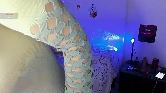 Snapshot of lizeth_sweet chatting on 18, 10, 2025 lizeth sweet online show from 18, 10, 2025