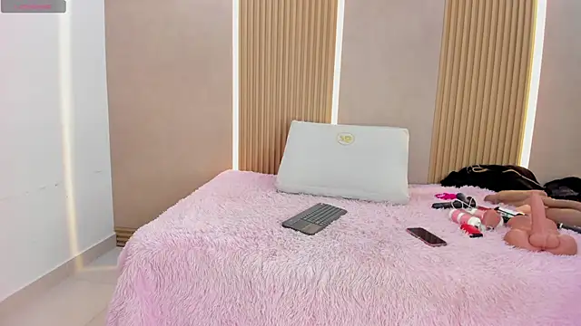 Snapshot of stephany_summer chatting on 1, 5, 2026 stephany summer online show from 1, 5, 2026