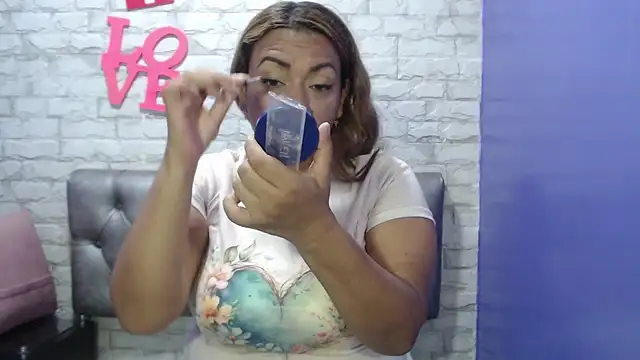 Milf-Prettyboobs online show from 21, 7, 2026