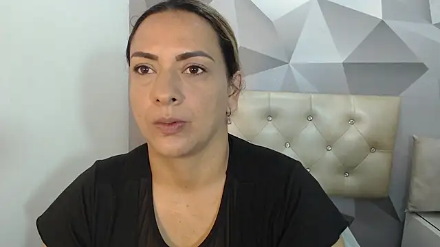 Milf-Prettyboobs online show from 10, 4, 2026