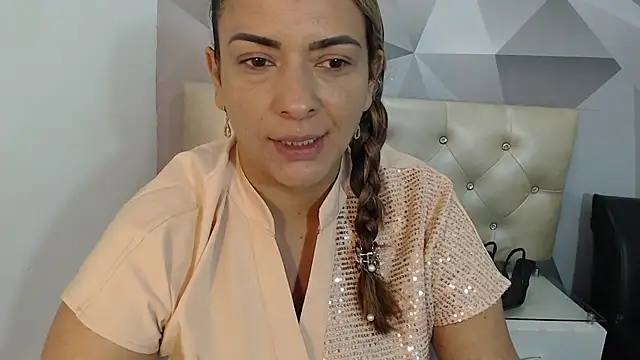 Milf-Prettyboobs online show from 5, 2, 2026