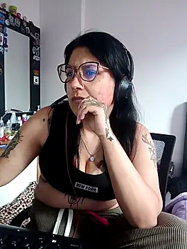 DaniPoison online show from 6, 11, 2025