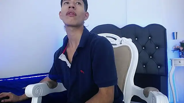 dareck 18 online show from 13, 3, 2025