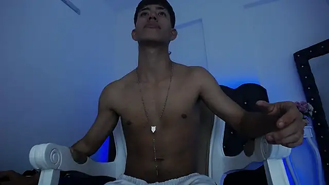dareck 18 online show from 13, 3, 2025