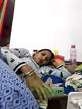 Hotty-Nidhi online show from 20, 12, 2025