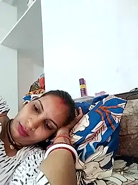 Hotty-Nidhi online show from 18, 3, 2025