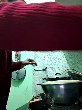 Hotty-Nidhi online show from 22, 11, 2025