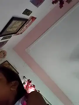 Hotty-Nidhi online show from 28, 6, 2026