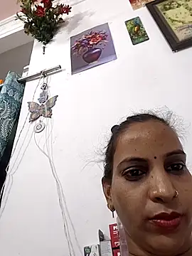 Hotty-Nidhi online show from 21, 6, 2026