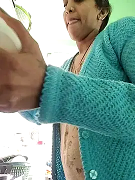 Hotty-Nidhi online show from 9, 2, 2026