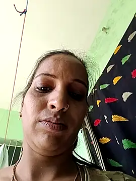 Hotty-Nidhi online show from 13, 4, 2026