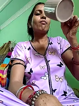 Hotty-Nidhi online show from 25, 2, 2026