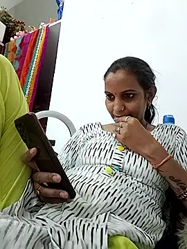 Hotty-Nidhi online show from 10, 4, 2026
