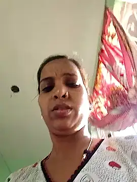 Hotty-Nidhi online show from 3, 3, 2026