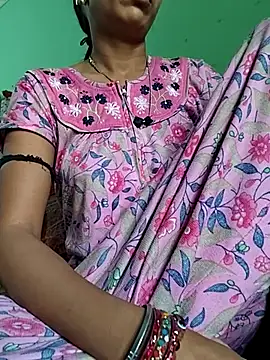 Hotty-Nidhi online show from 4, 3, 2026