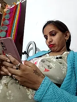 Hotty-Nidhi online show from 9, 2, 2026