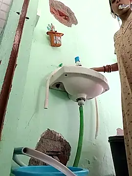 Hotty-Nidhi online show from 2, 3, 2026