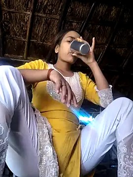 Snapshot of indiancute43 chatting on 11, 4, 2026 indiancute43 online show from 11, 4, 2026