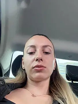 AlexisWhit online show from 18, 10, 2025