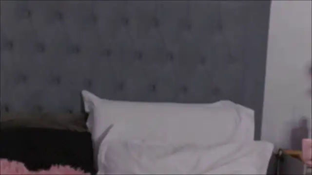 AlexisWhit online show from 5, 3, 2026