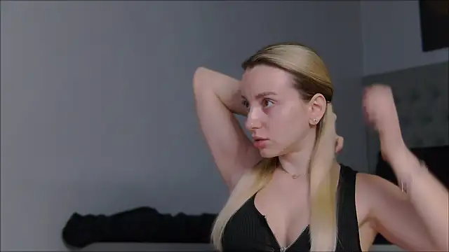 AlexisWhit online show from 8, 2, 2026