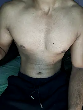 Snapshot of HARSHHU01 chatting on 17, 11, 2025 HARSHHU01 online show from 17, 11, 2025