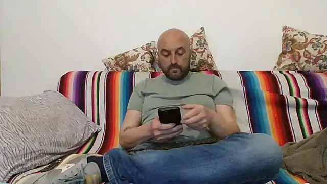 maxxxio12 online show from 12, 4, 2026