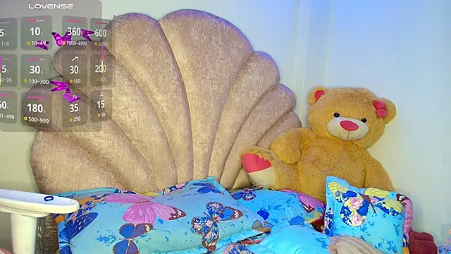 charlotte walker1 online show from 11, 2, 2026