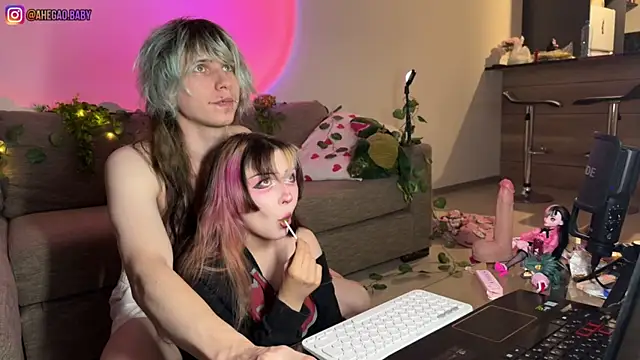 Snapshot of h3ntai_baby chatting on 25, 6, 2026 h3ntai baby online show from 25, 6, 2026