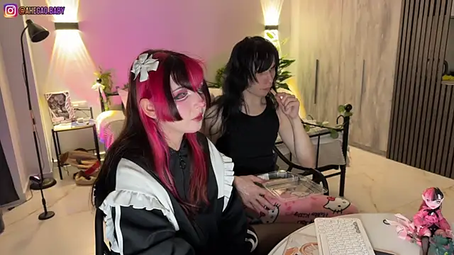 Snapshot of h3ntai_baby chatting on 14, 7, 2026 h3ntai baby online show from 14, 7, 2026