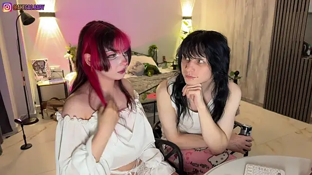 Snapshot of h3ntai_baby chatting on 16, 7, 2026 h3ntai baby online show from 16, 7, 2026