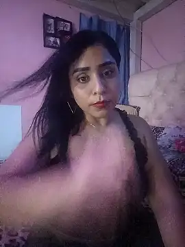 Snapshot of L_ucero chatting on 23, 3, 2025 L ucero online show from 23, 3, 2025