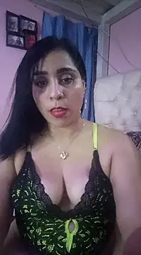 Snapshot of L_ucero chatting on 17, 3, 2025 L ucero online show from 17, 3, 2025