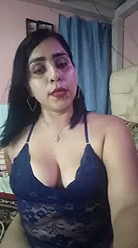 Snapshot of L_ucero chatting on 19, 3, 2025 L ucero online show from 19, 3, 2025