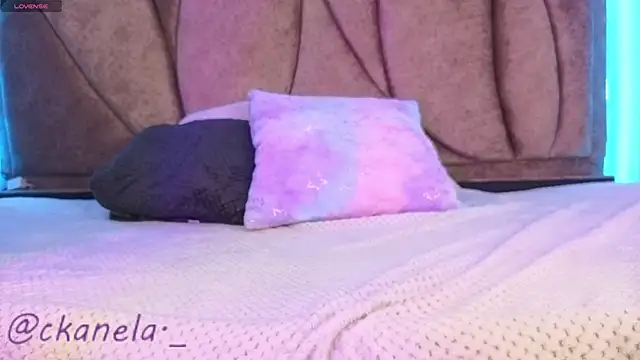 Kanela miller  online show from 3, 12, 2025