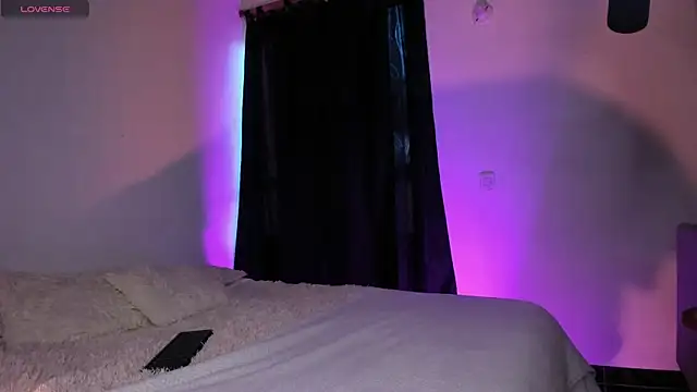 adara evanss online show from 12, 4, 2026