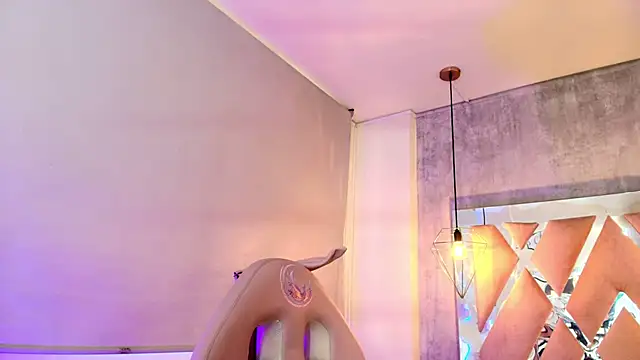 adara evanss online show from 8, 10, 2025